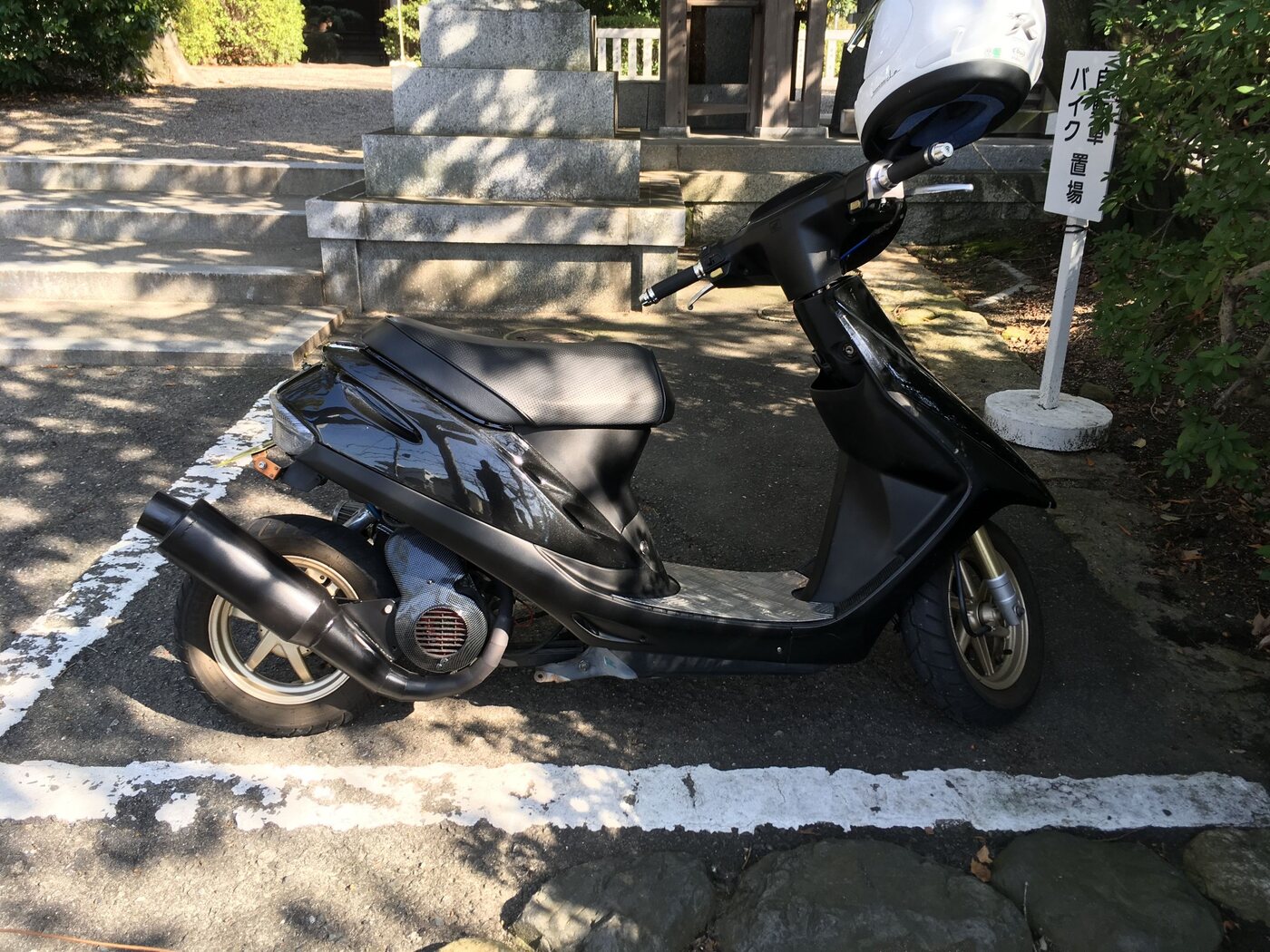 所有者のロングホイールベース化したAF27